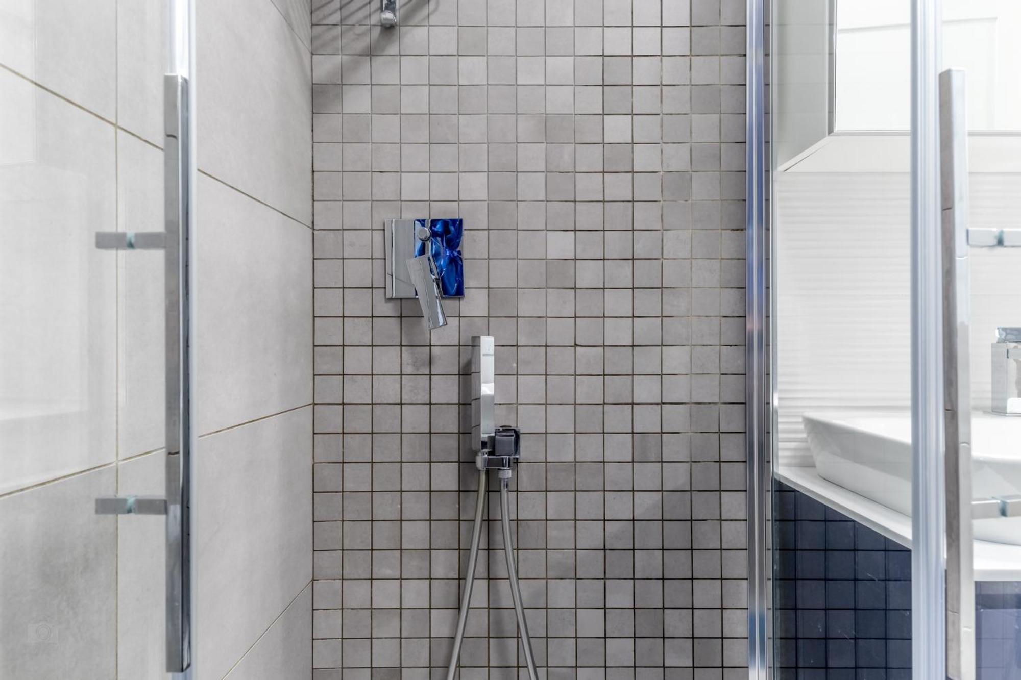 White Living R-Home ローマ エクステリア 写真